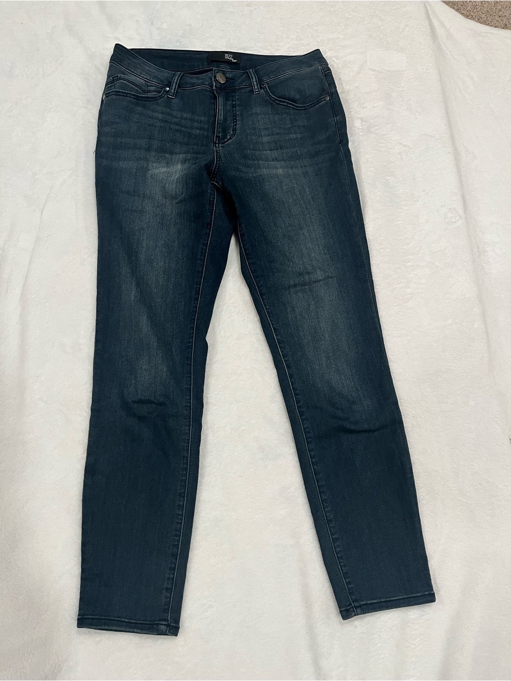 1822 Denim Dark Wash Skinny Jeans - Size 10